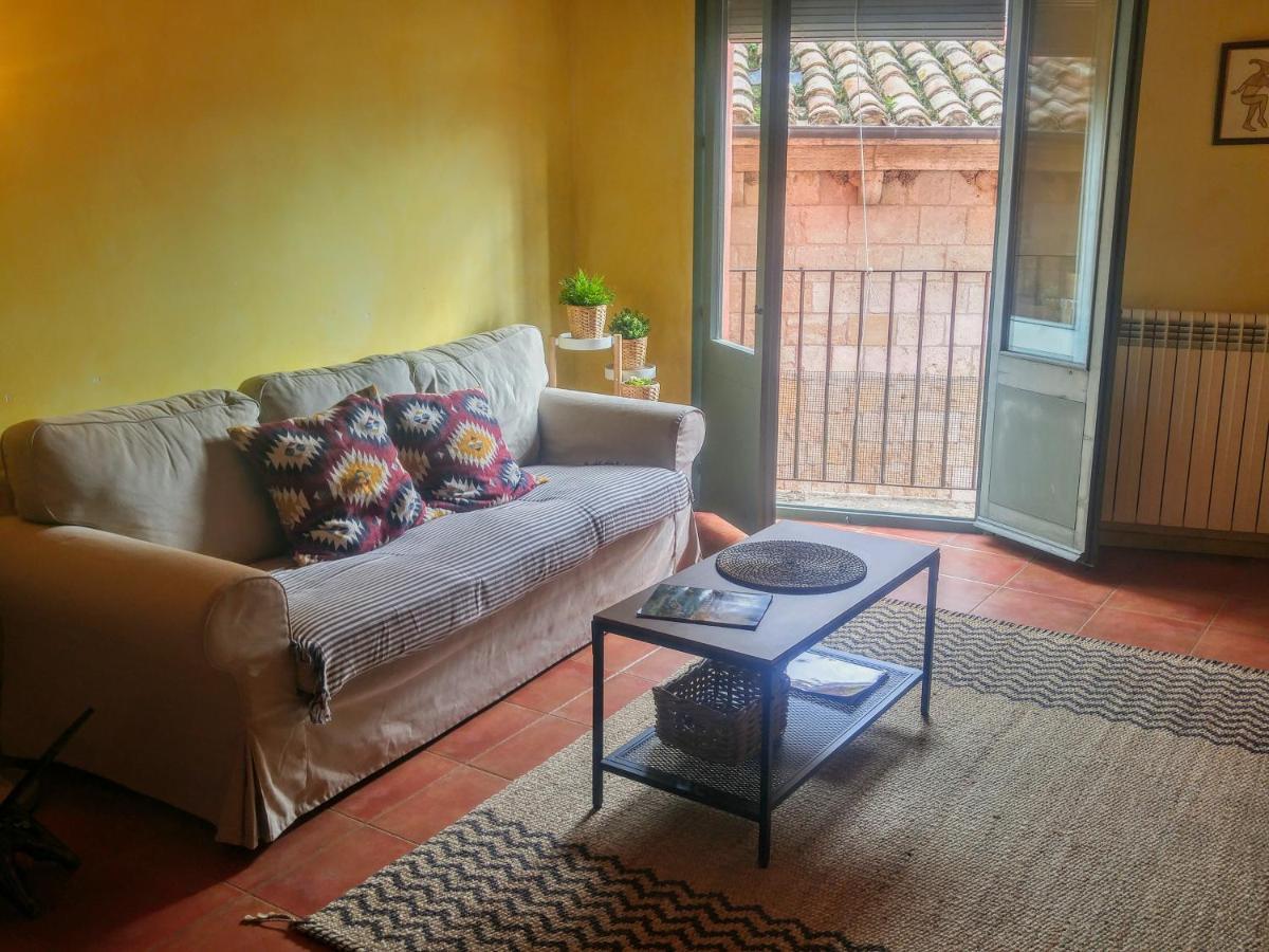 Apartamentos Saltarel-Lo Besalú Kültér fotó