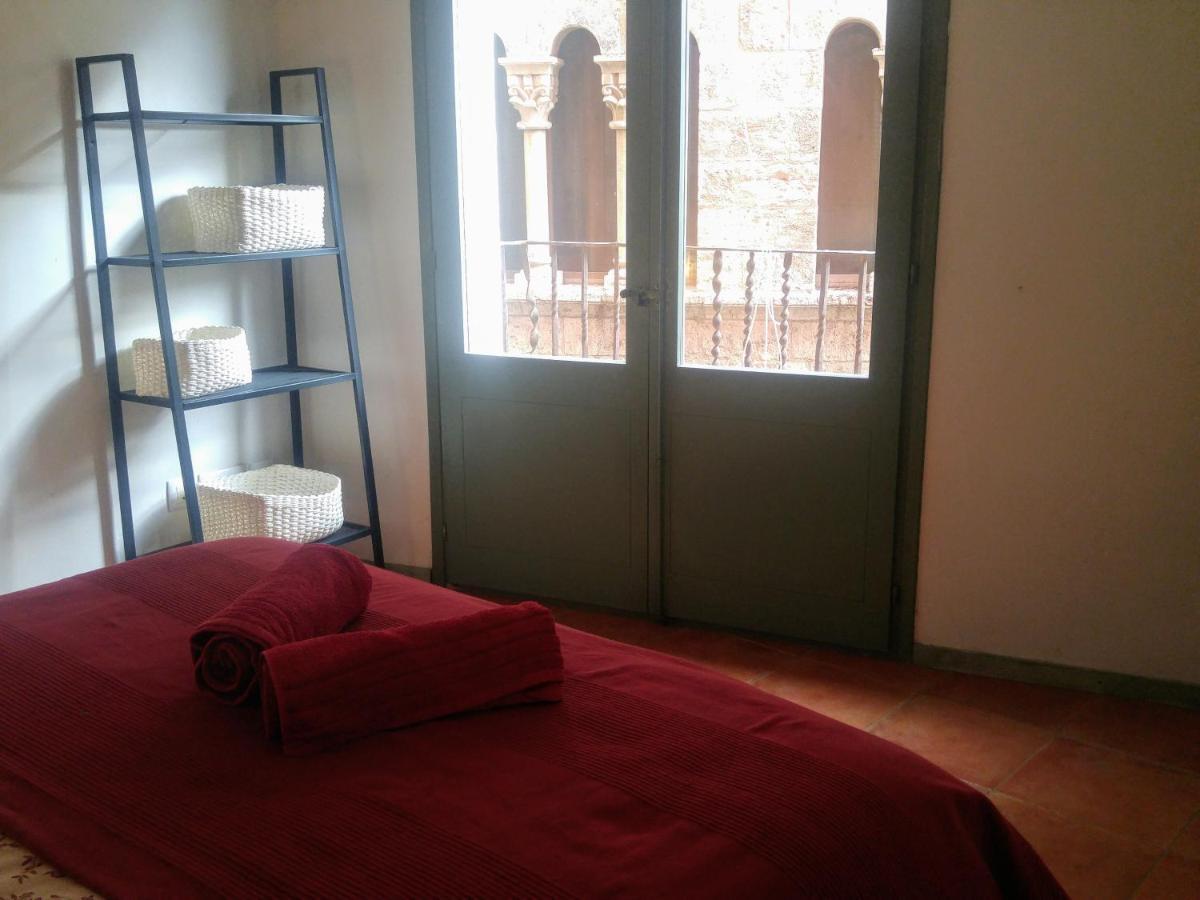Apartamentos Saltarel-Lo Besalú Kültér fotó