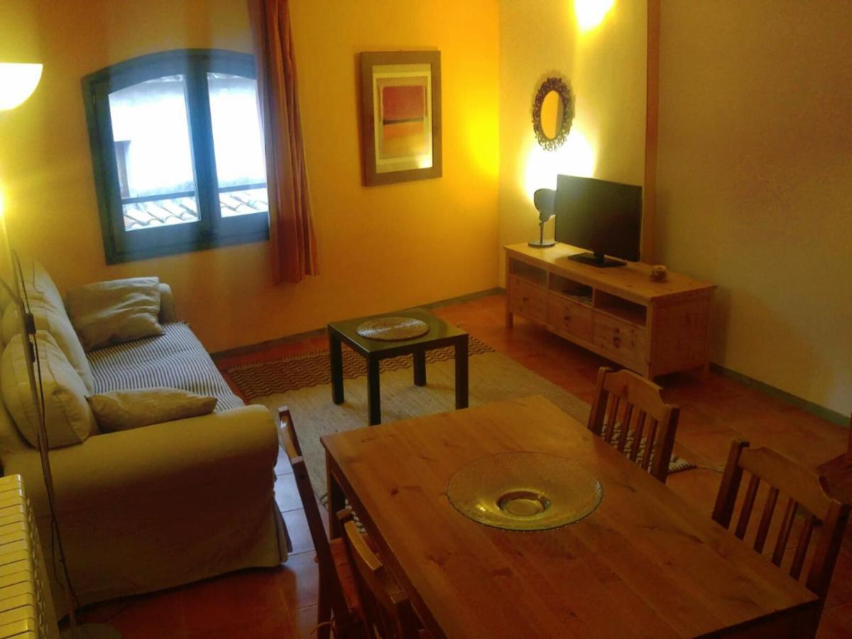 Apartamentos Saltarel-Lo Besalú Kültér fotó